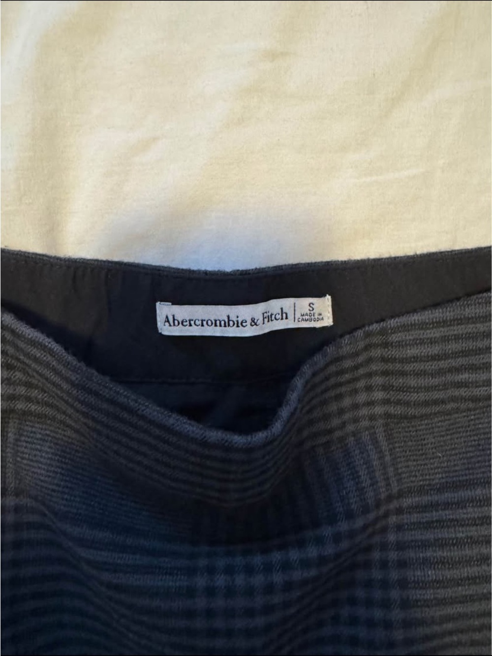 Abercrombie & Fitch Black and Gray Mini Skirt